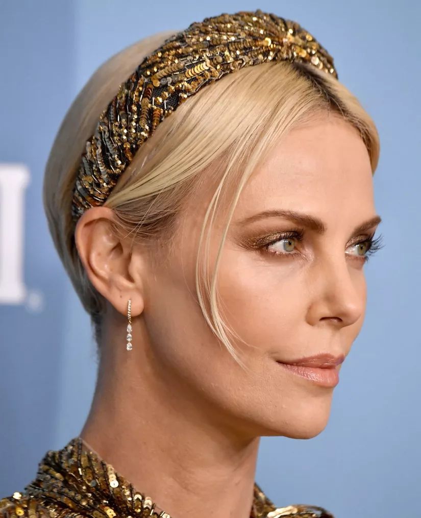 Charlize Theron wears the hair trend of the season